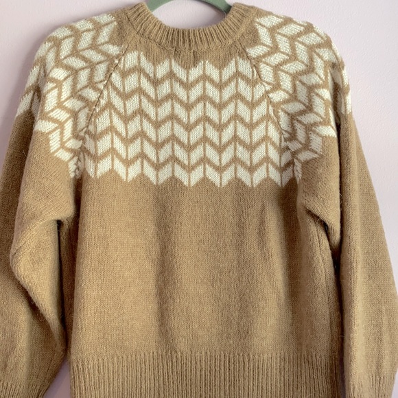 Made in Italy wool-blend sweater size large - Picture 6 of 6